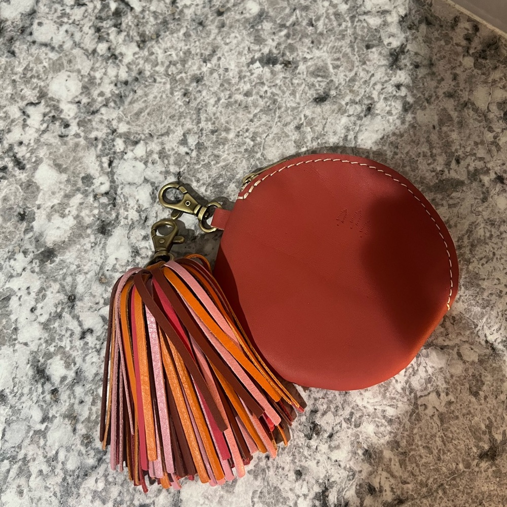 EUC Portland Leather Goods Begonia gordita pouch and tassel.